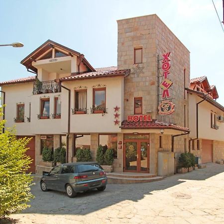 Family Hotel Silvestar Veliko Tárnovo Exterior foto