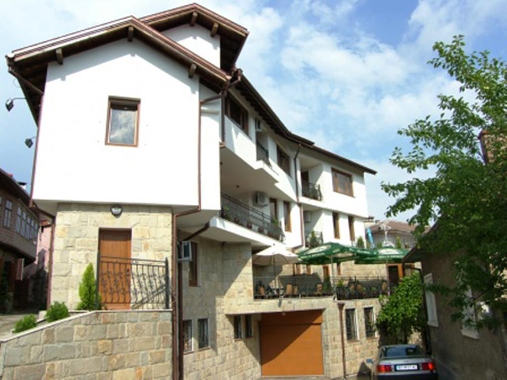 Family Hotel Silvestar Veliko Tárnovo Exterior foto